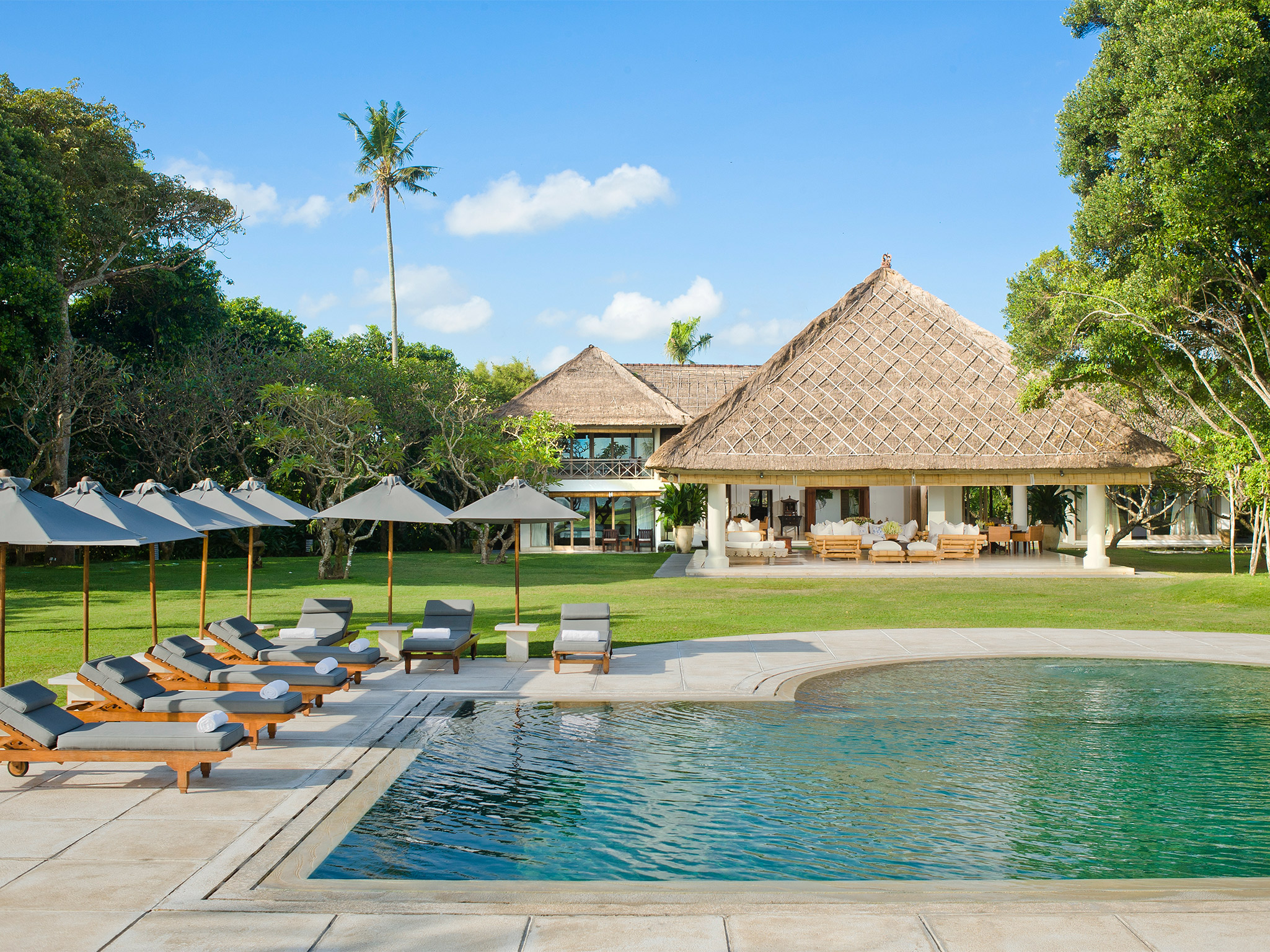 Villa Atas Ombak